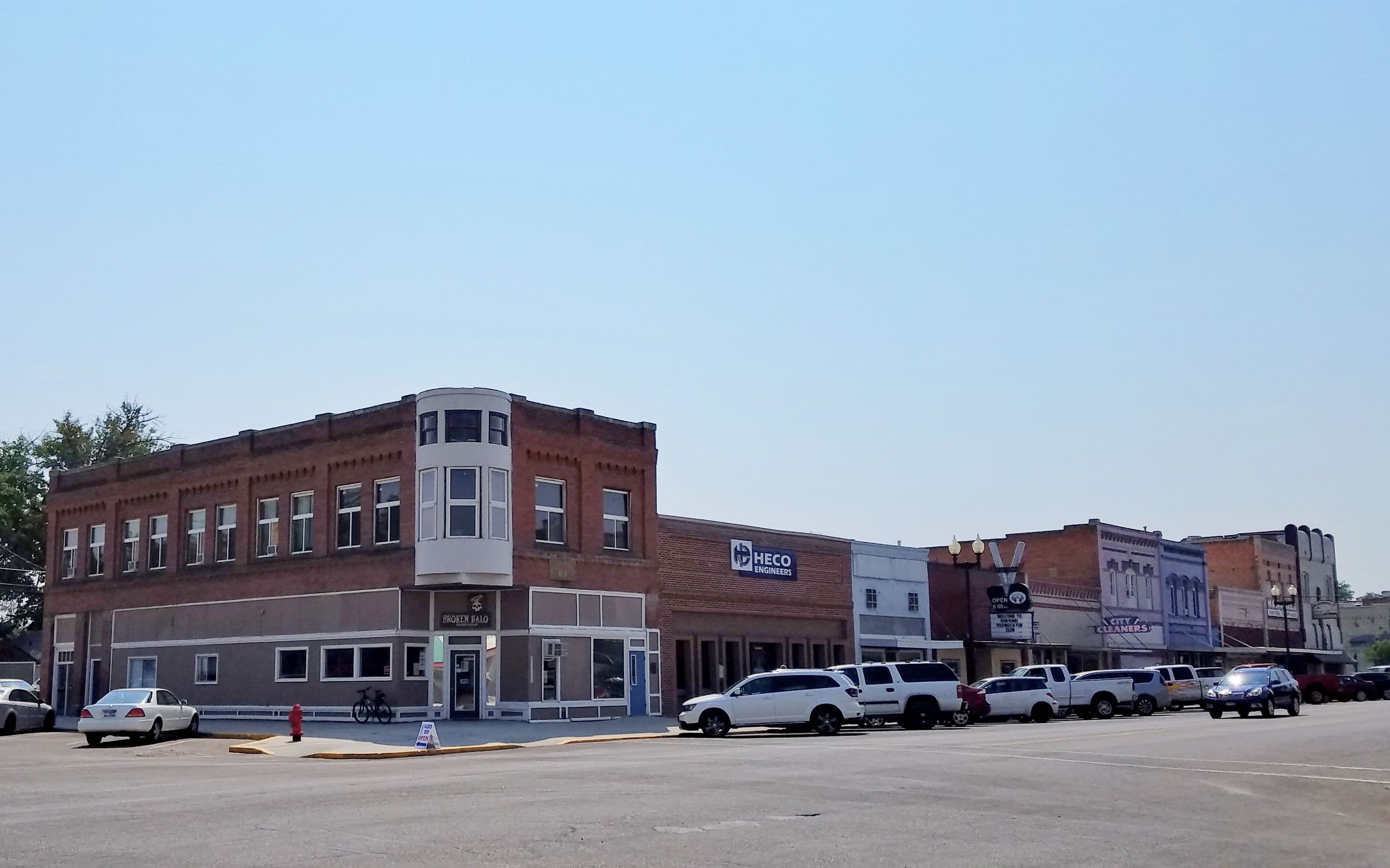 payette idaho downtown on a sunny day with historical building and cars