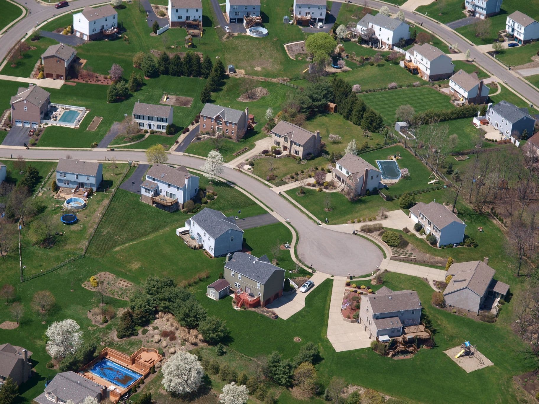 star idaho aerial view of the spacious suburban housing lots